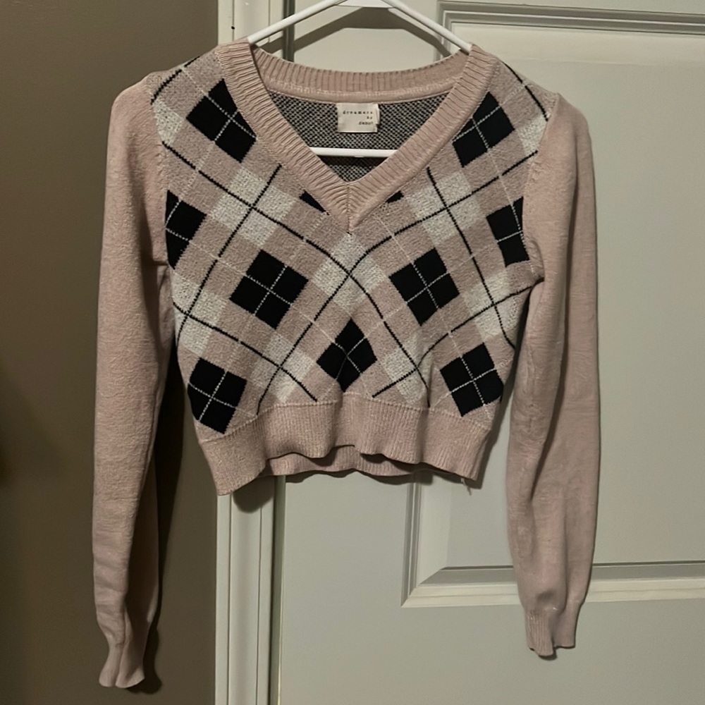 Cropped argyle print v-neck sweater from Dry Goods.